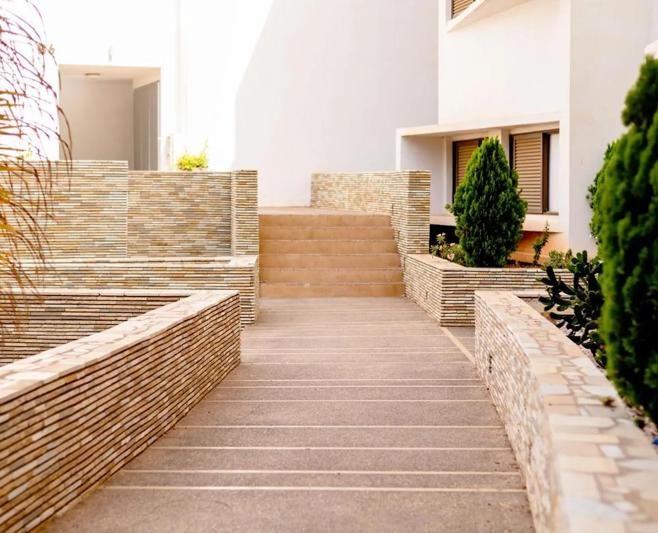 Apartment Central Panoramic View In Agadir Bay, Big Terrace, Pools, Wifi, Parking
