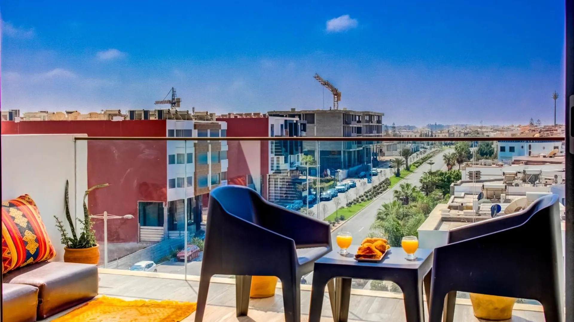Apartment Central Panoramic View In Agadir Bay, Big Terrace, Pools, Wifi, Parking